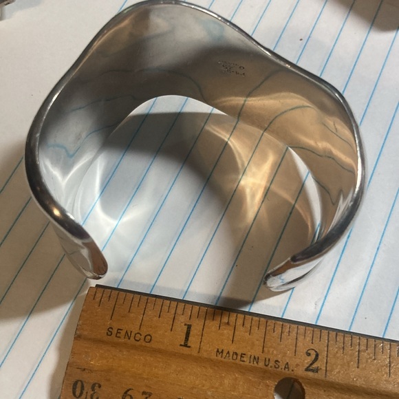 925 heavy solid bangle. - Picture 5 of 8